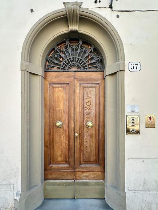 Warm Retreat In The Heart Of Florence Cls Station Apartman Kültér fotó